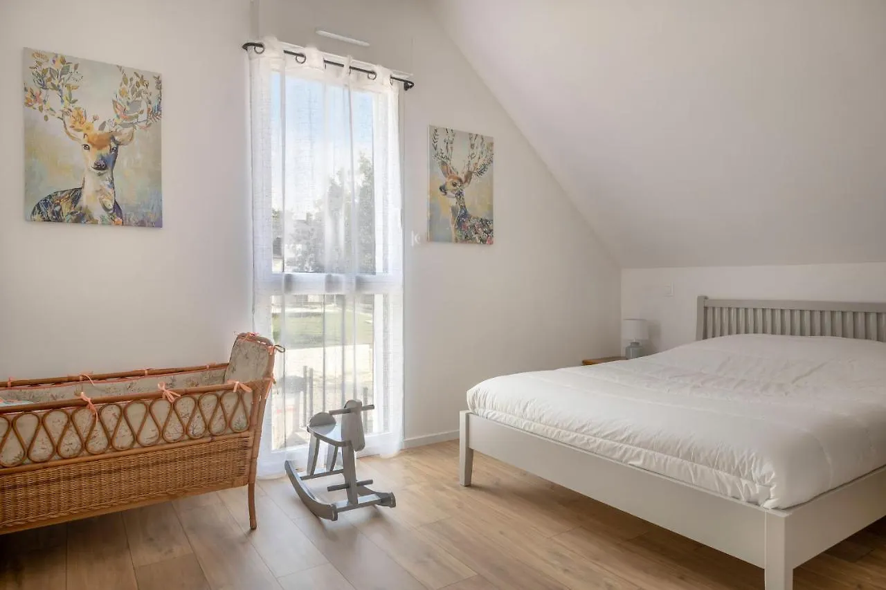 Presqu'Ile De Rhuys, Belle Maison Pour 10 (Adults Only) Sarzeau 0*,  France