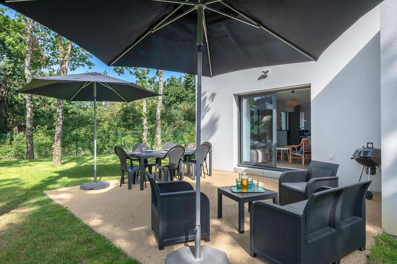Holiday home Presqu'Ile De Rhuys, Belle Maison Pour 10 (Adults Only) Sarzeau